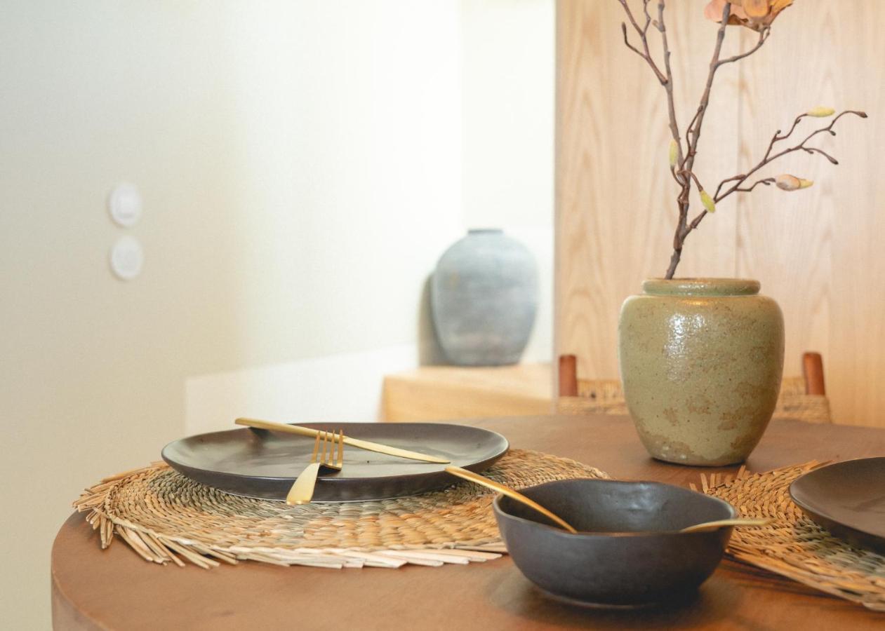 Village Aparthotel By Boa Porto Zewnętrze zdjęcie A wabi-sabi table setting